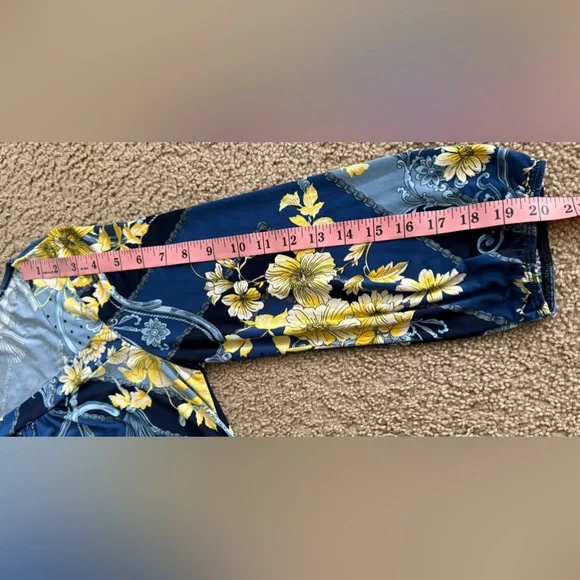 Espresso Navy and Yellow Floral Blouse - Picture 8 of 8